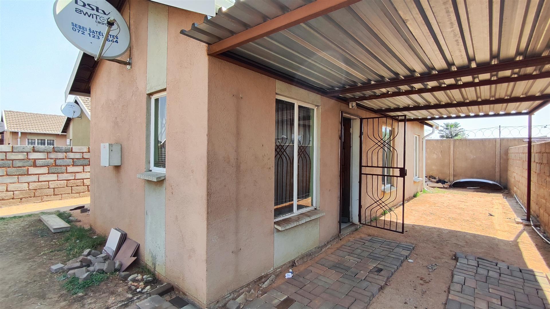 Front View of property in Windmill Park