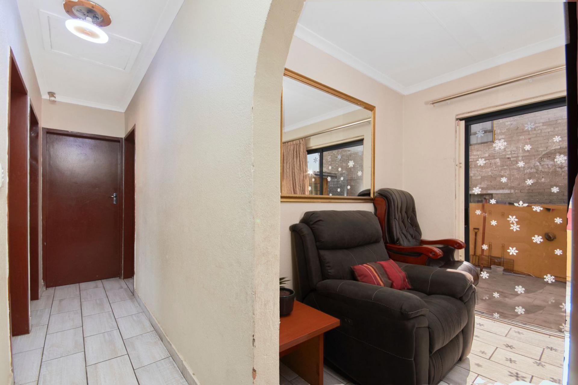  of property in Thatchfield