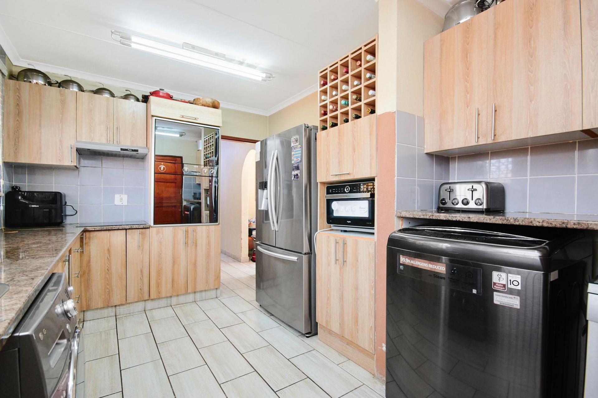  of property in Thatchfield