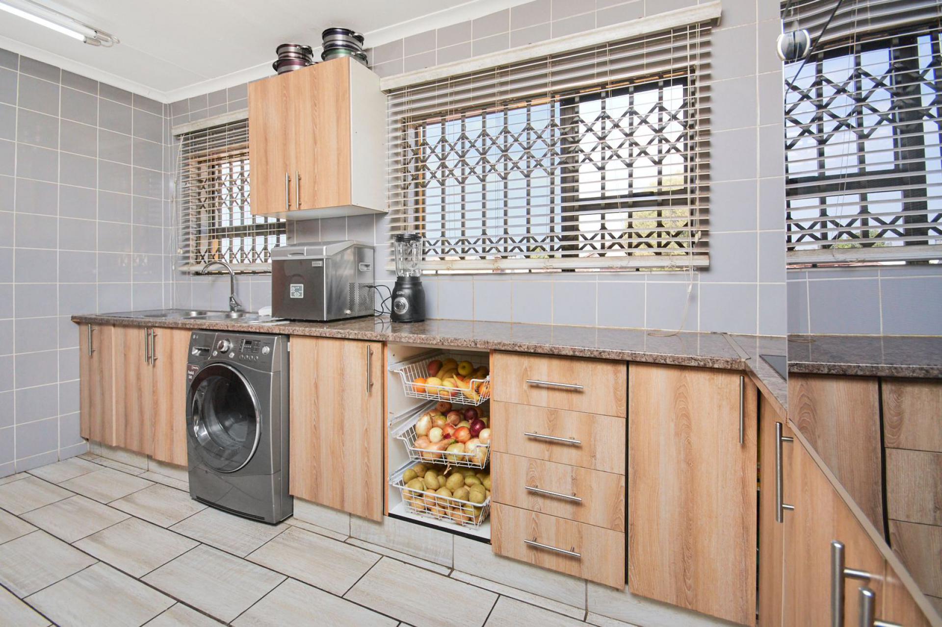  of property in Thatchfield