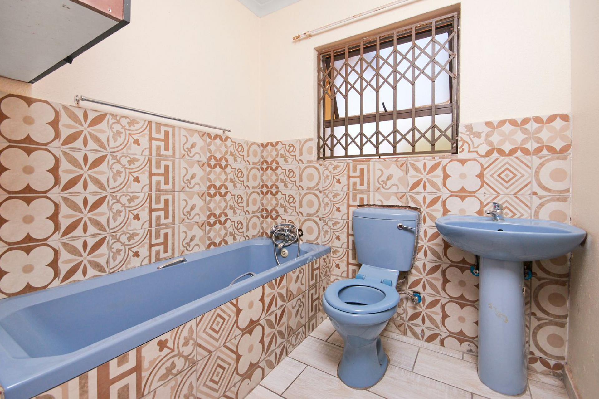  of property in Thatchfield