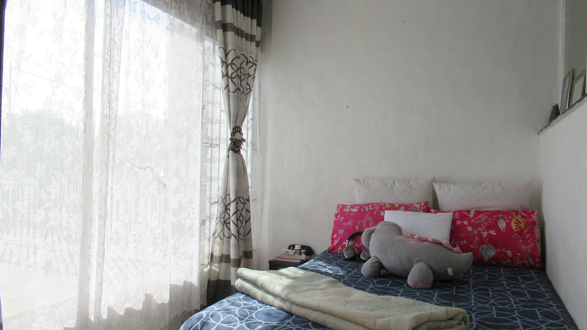 Spaces - 10 square meters of property in Witpoortjie