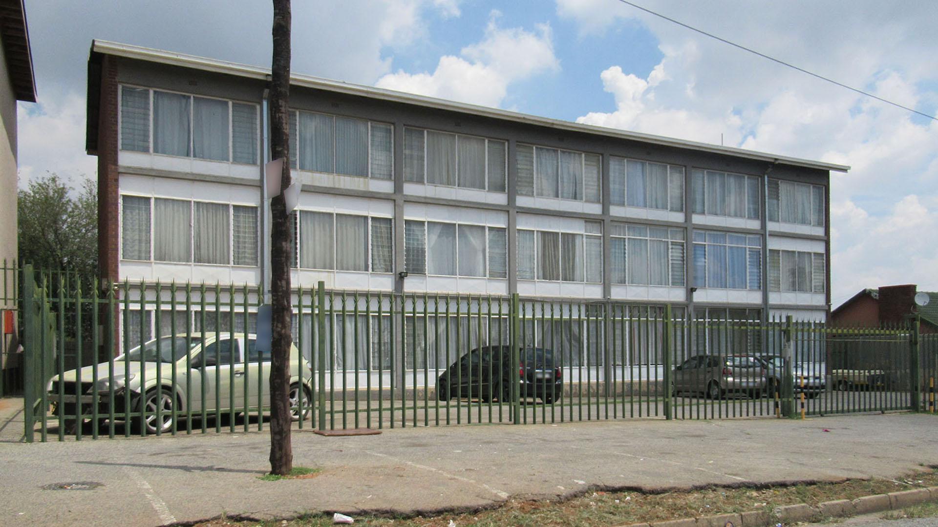 Front View of property in Witpoortjie