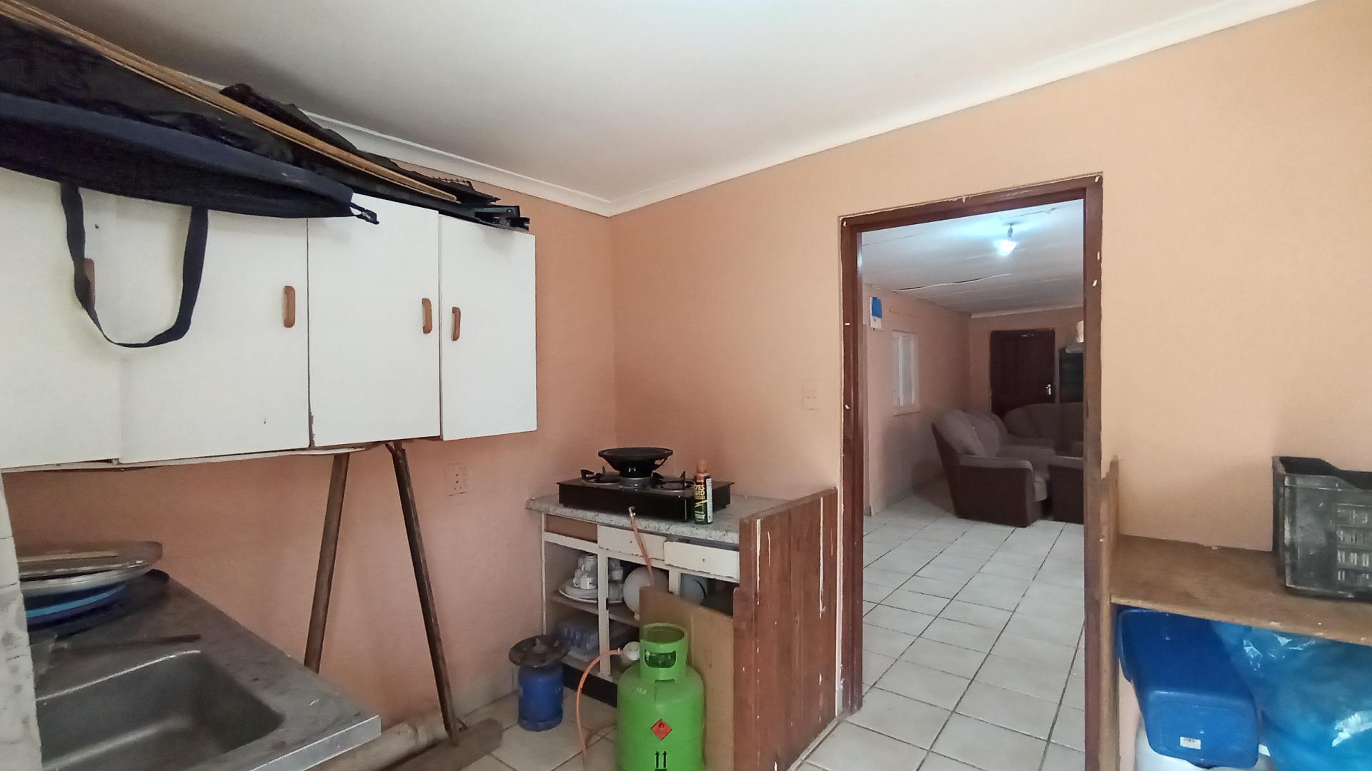 Kitchen - 28 square meters of property in Sunwich Port