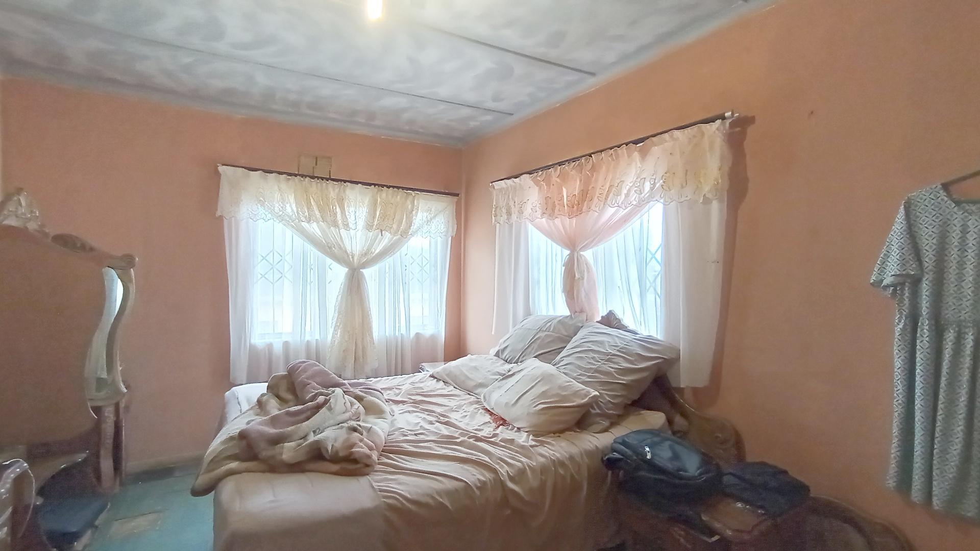 Bed Room 2 - 18 square meters of property in Sunwich Port