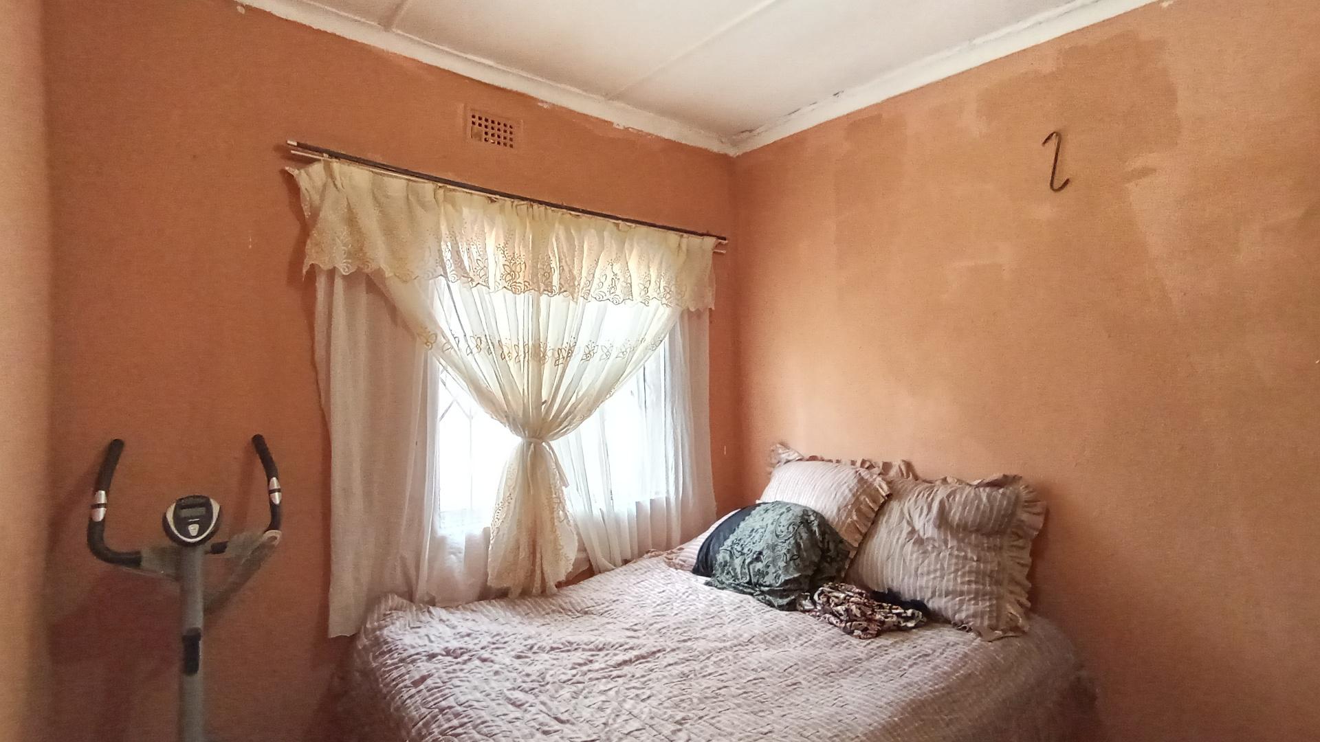 Bed Room 3 - 10 square meters of property in Sunwich Port