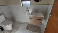 Bathroom 2 of property in Halfway House