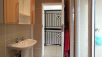Bathroom 2 - 6 square meters of property in Rietvlei Ridge Country Estate