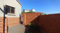 Front View of property in Rietvlei Ridge Country Estate