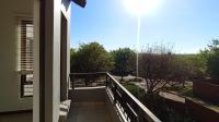 Balcony - 5 square meters of property in Rietvlei Ridge Country Estate