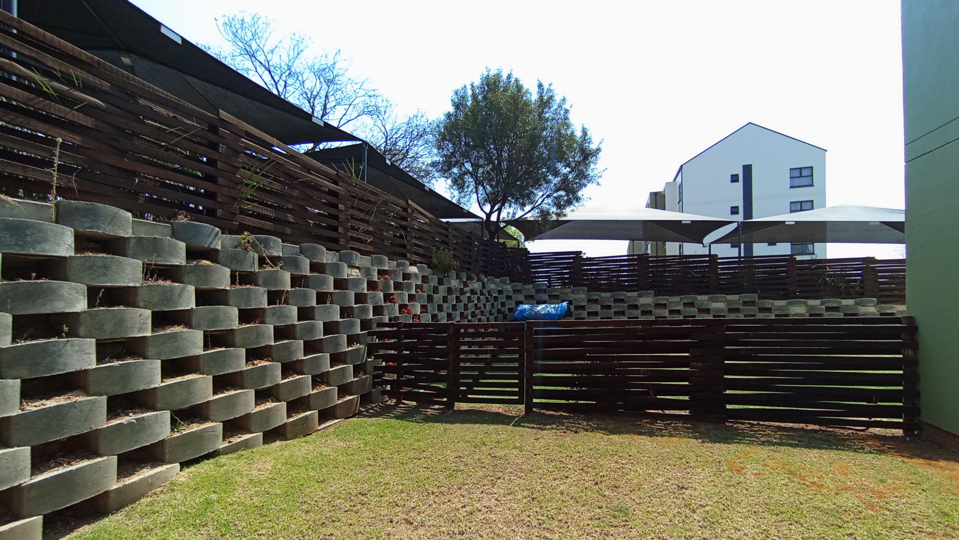 Backyard of property in Linbro Park A.H.