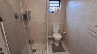 Bathroom 1 of property in Linbro Park A.H.