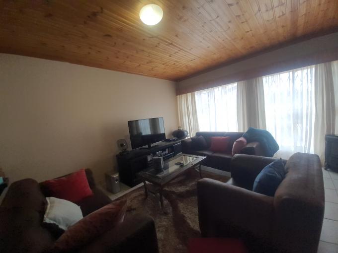 2 Bedroom Sectional Title for Sale For Sale in Langenhoven Park - MR690953