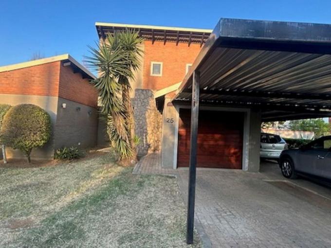 3 Bedroom Duplex for Sale For Sale in Waterval East - MR690962