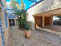  of property in Oudtshoorn