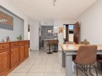  of property in Glenvista