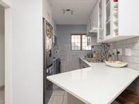 of property in Glenvista