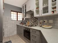  of property in Glenvista