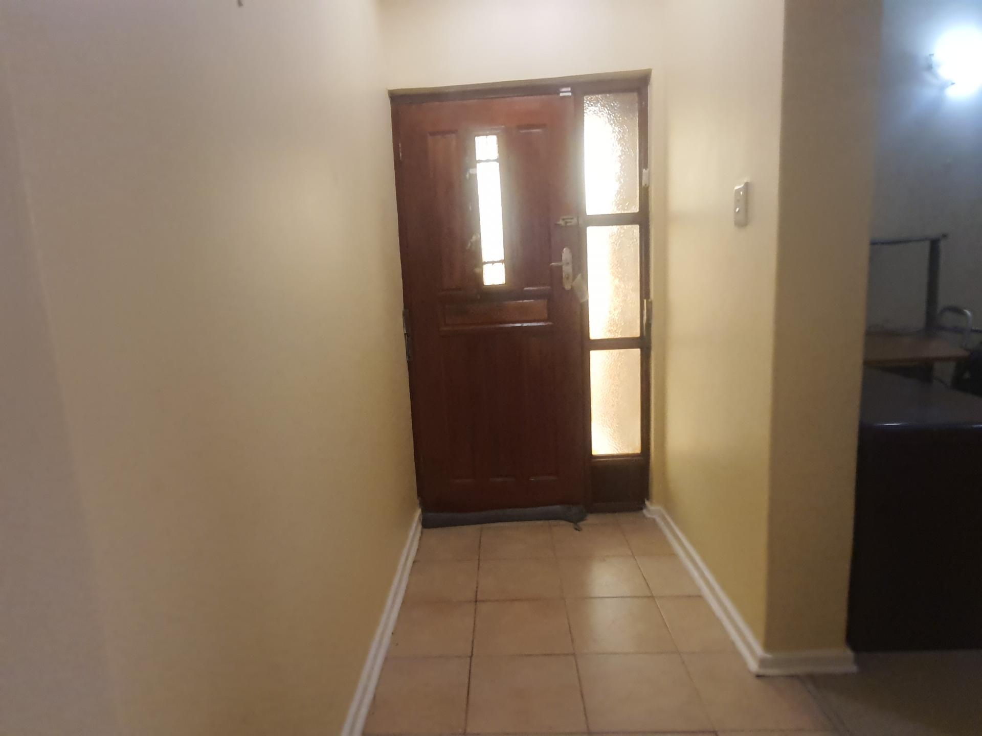  of property in Universitas