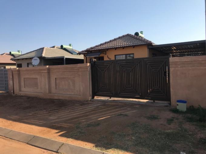 3 Bedroom House to Rent in Soshanguve - Property to rent - MR691024