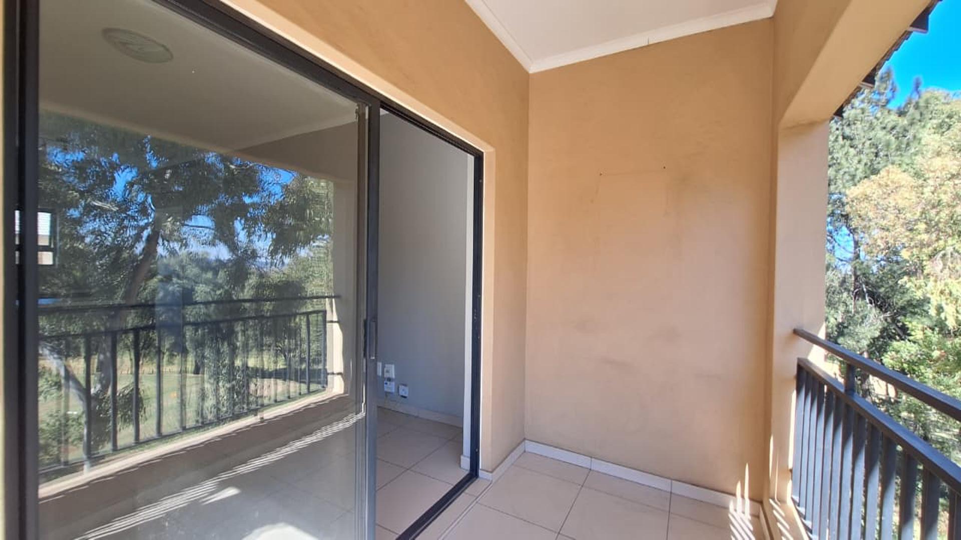 Balcony - 9 square meters of property in Lilianton