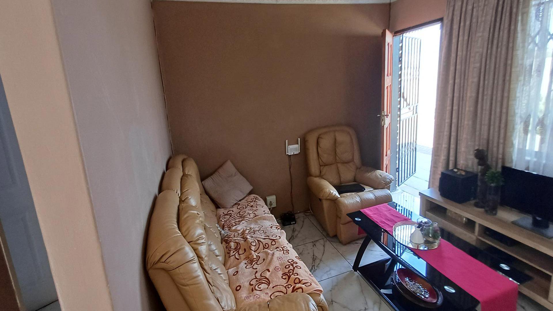 Lounges of property in Soshanguve