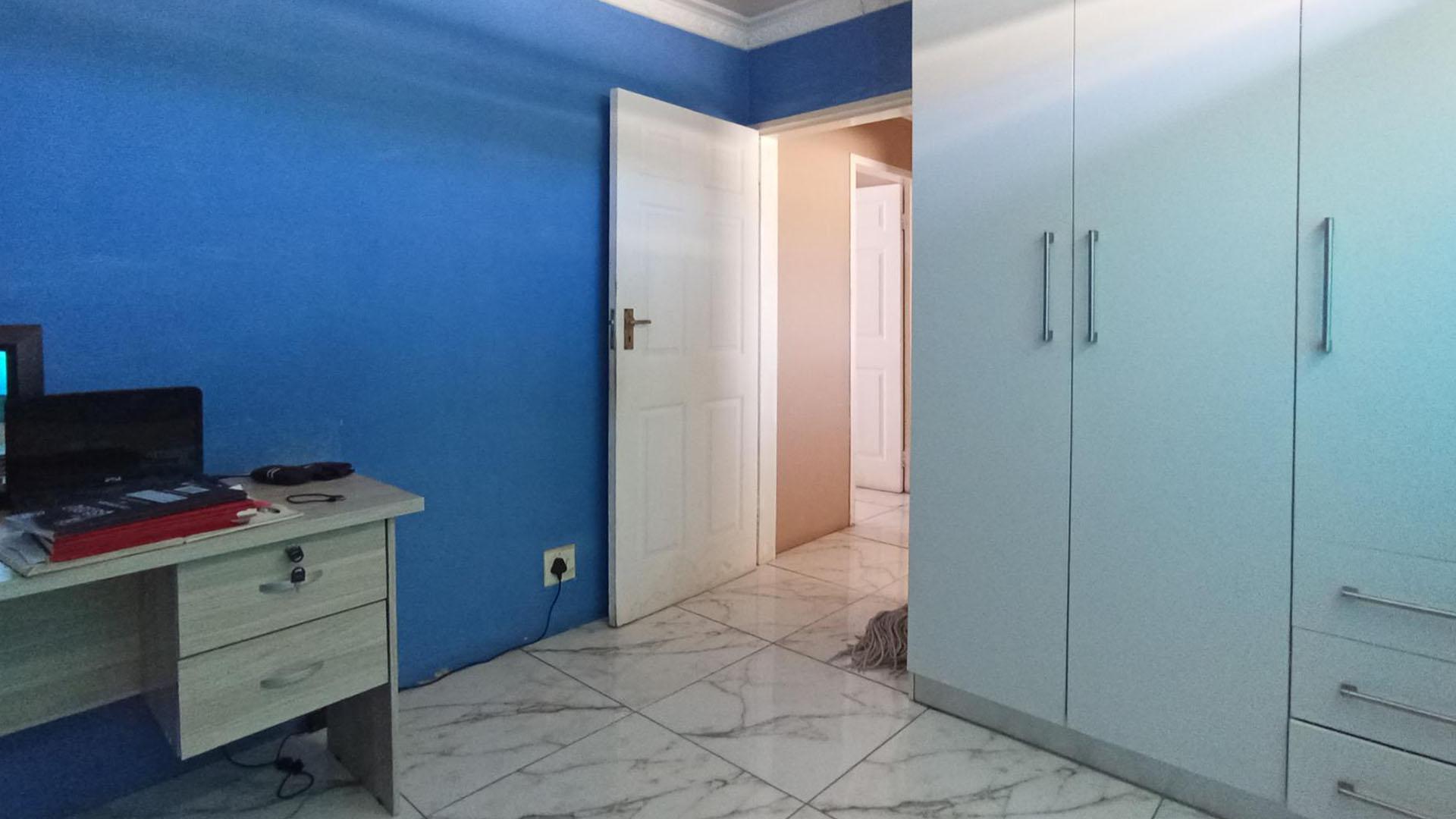 Bed Room 3 - 10 square meters of property in Soshanguve