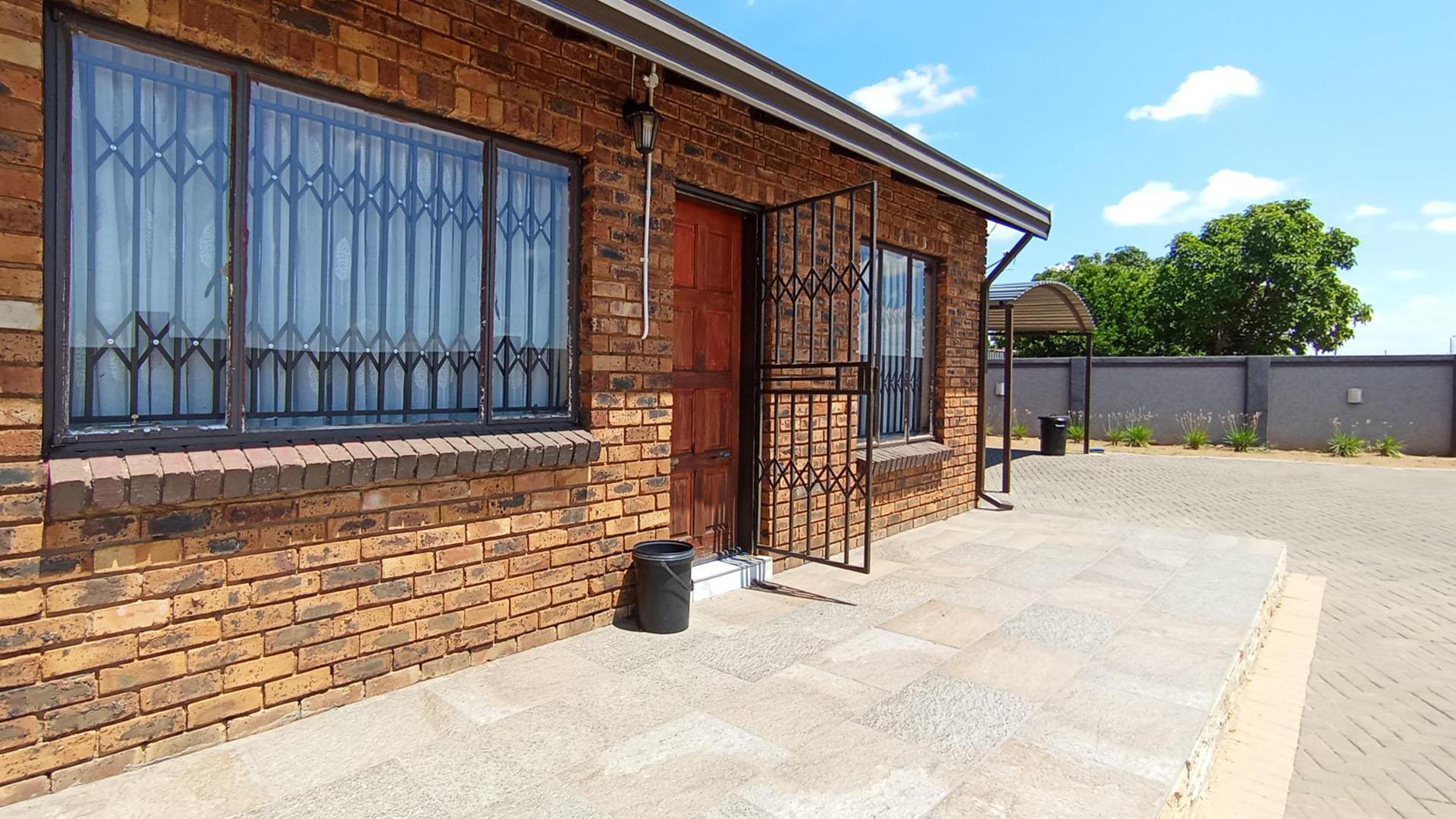 Backyard of property in Soshanguve