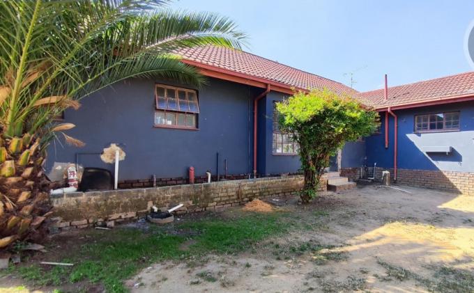 3 Bedroom House for Sale For Sale in Birchleigh North - MR691056