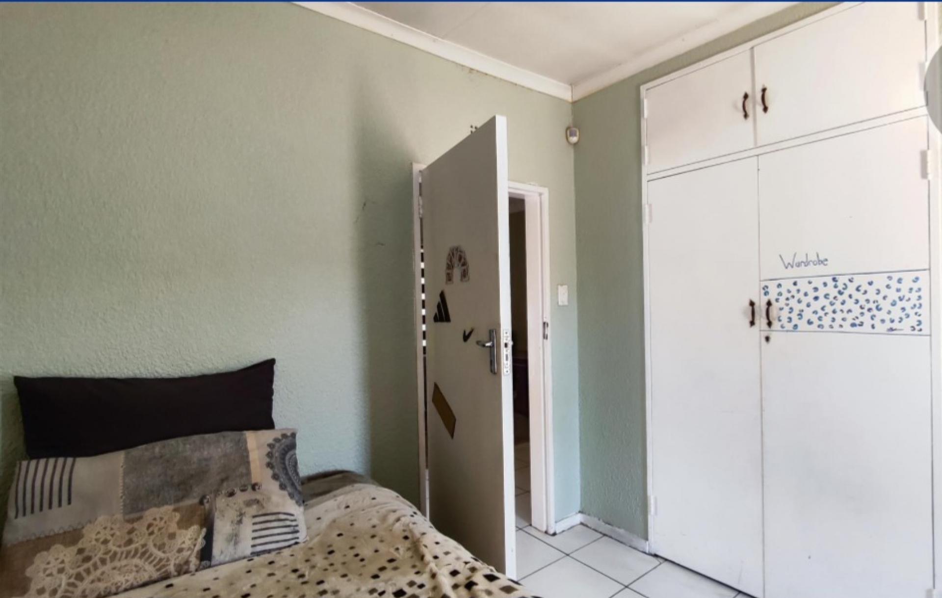  of property in Birchleigh North