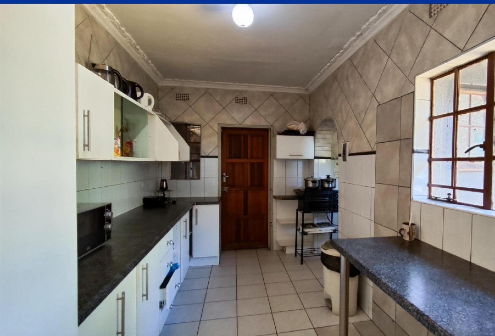  of property in Birchleigh North