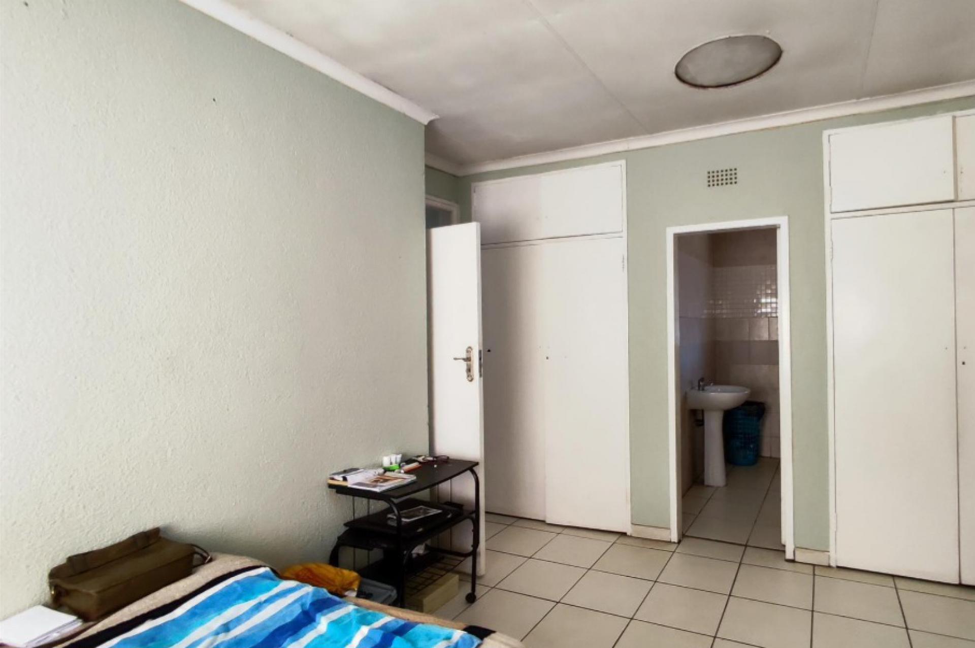  of property in Birchleigh North