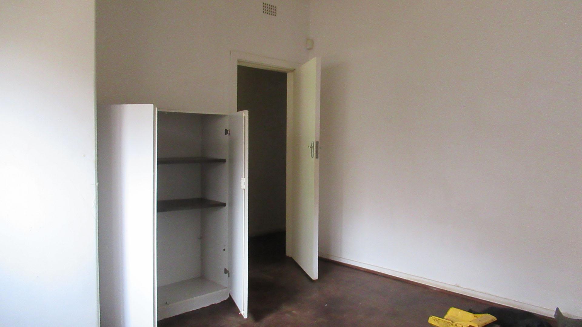 Dining Room - 14 square meters of property in Linmeyer