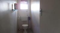 Bathroom 2 - 4 square meters of property in Linmeyer