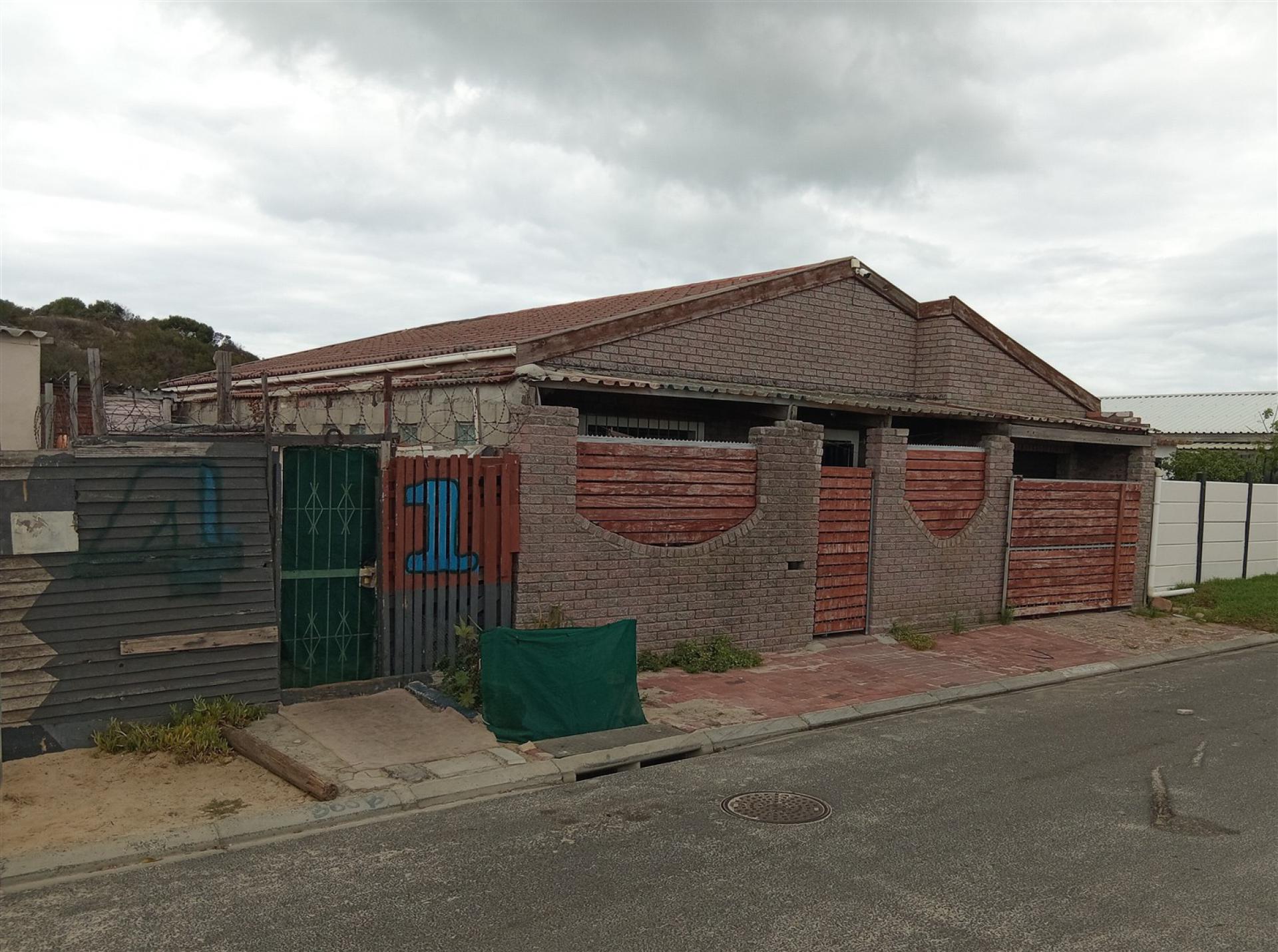 Front View of property in Lavender Hill