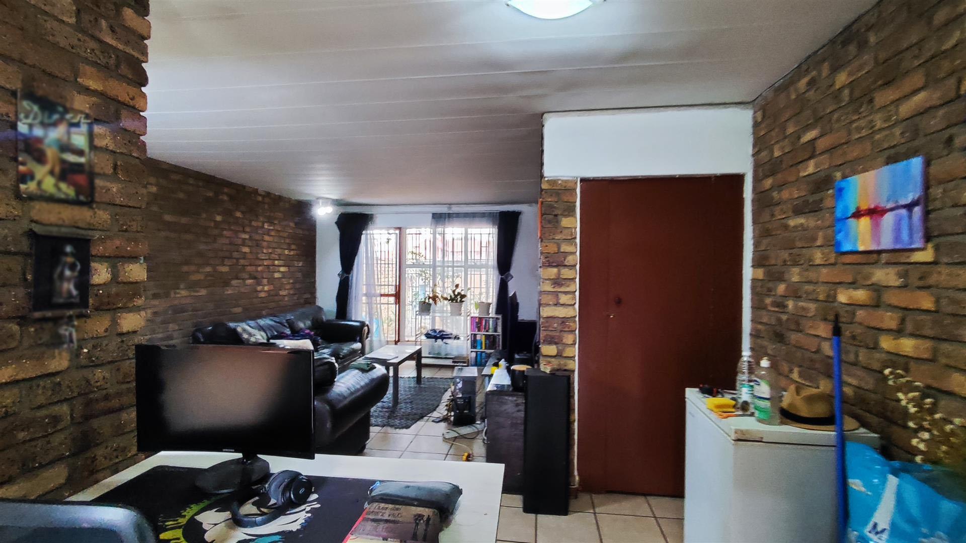 Spaces - 26 square meters of property in Boksburg