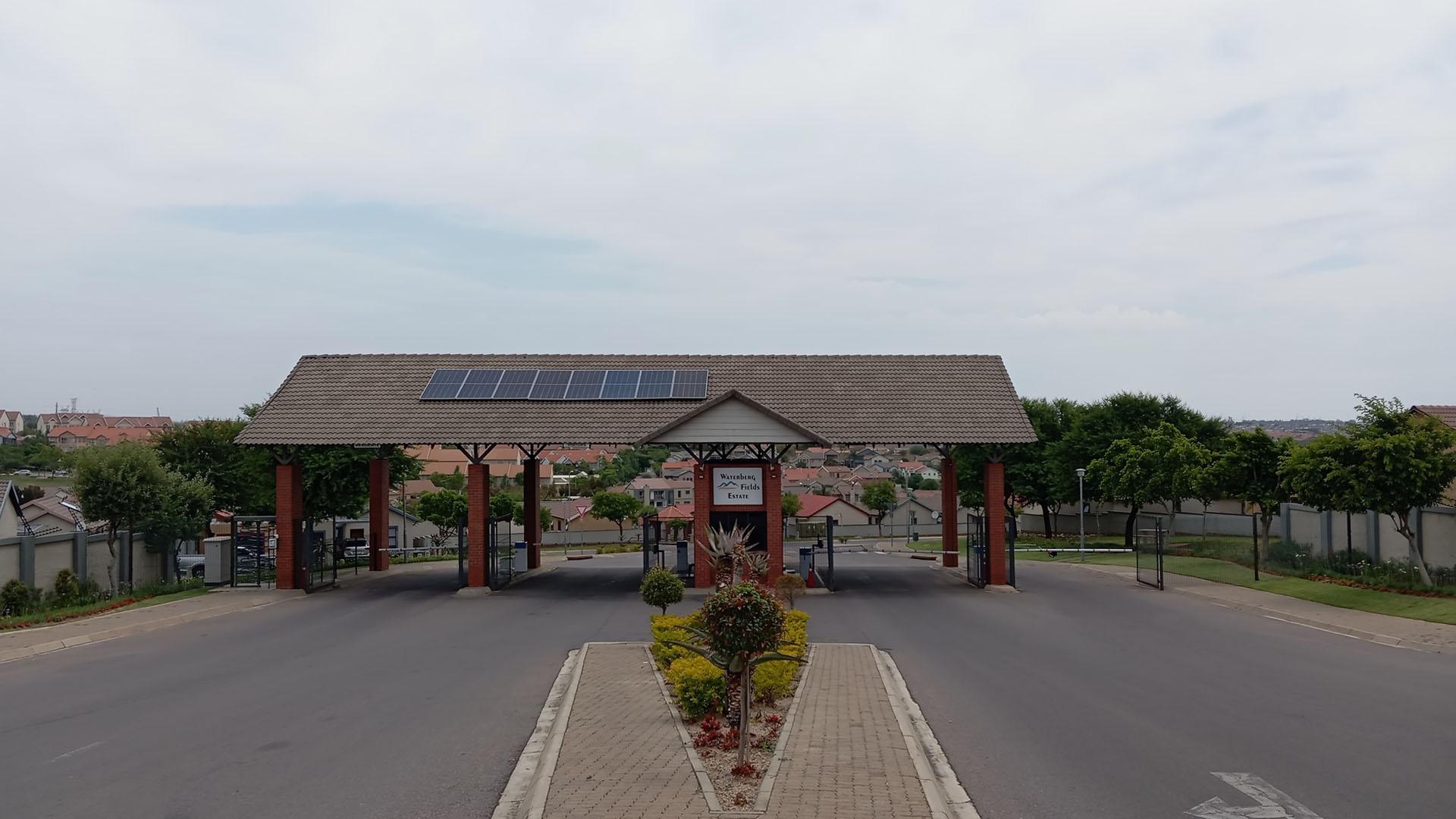 Front View of property in Kosmosdal