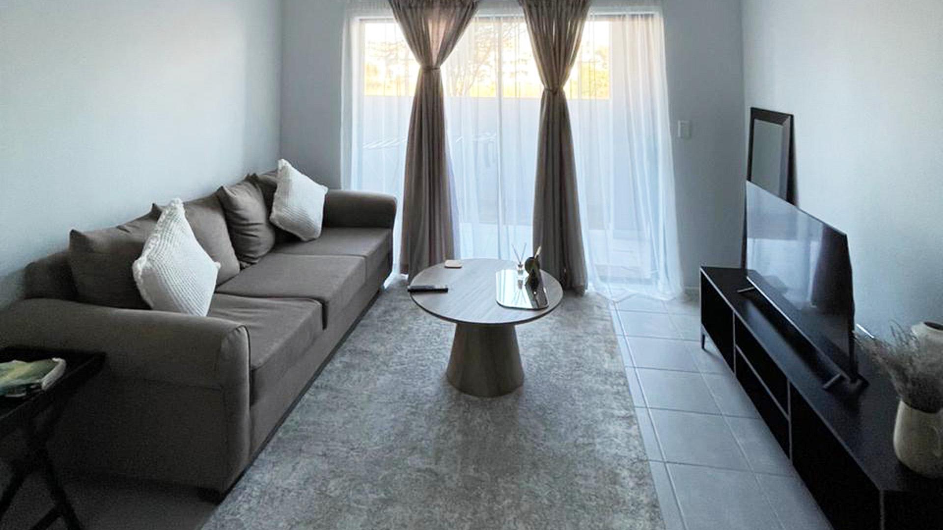 Lounges of property in Kosmosdal