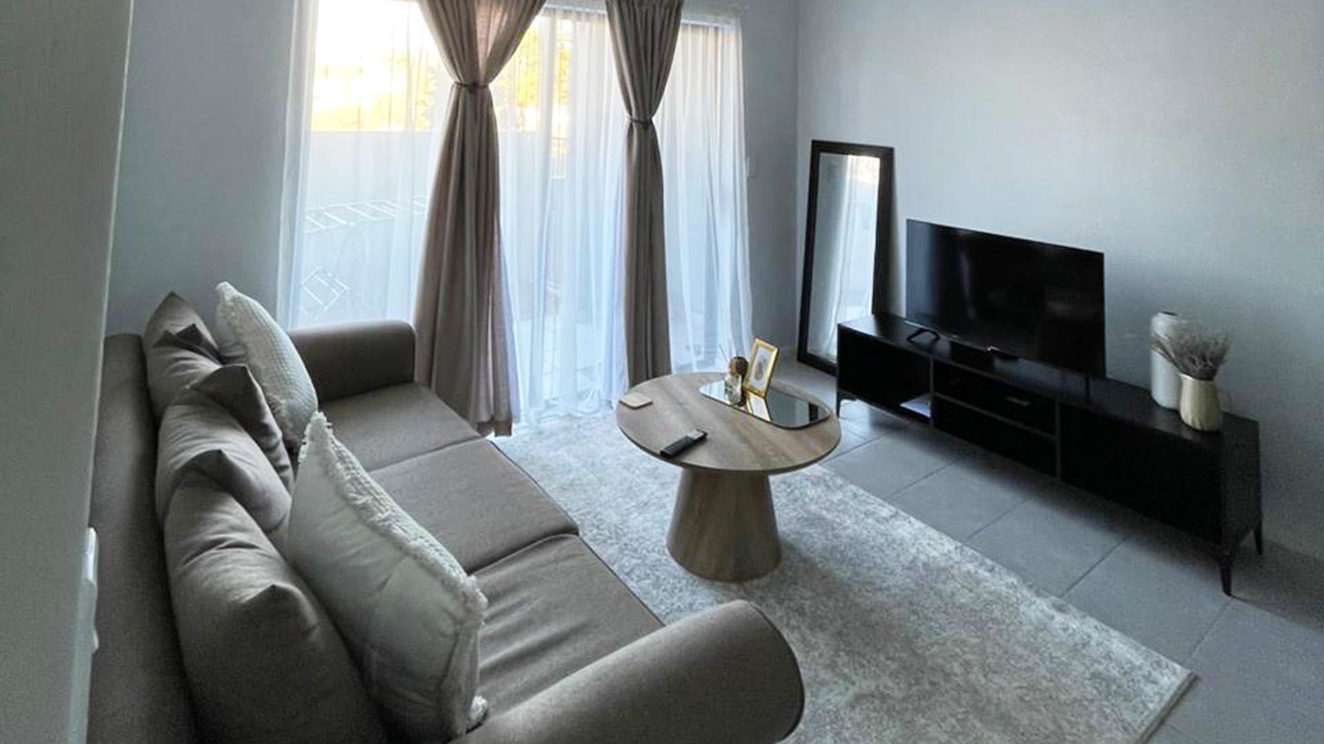 Lounges of property in Kosmosdal