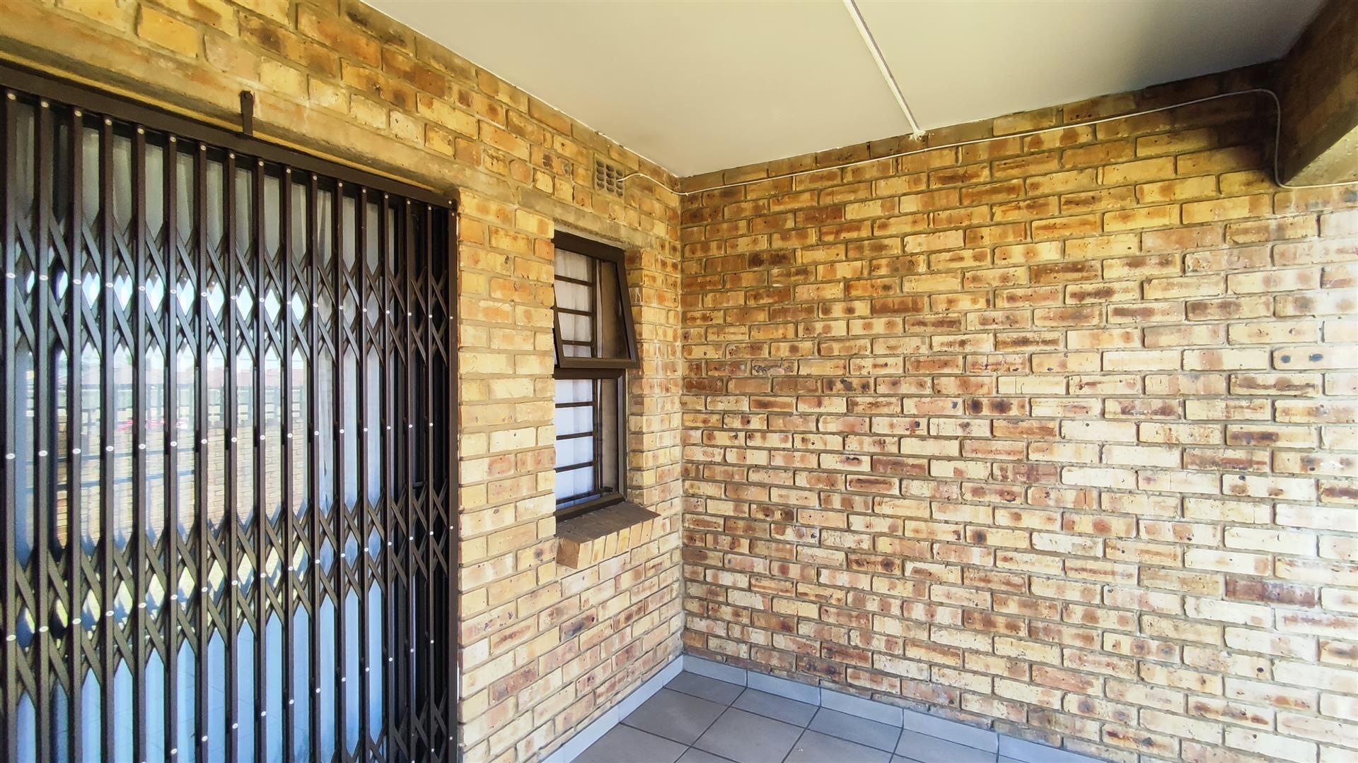 Patio of property in Albertsdal