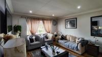 Lounges - 35 square meters of property in Kempton Park