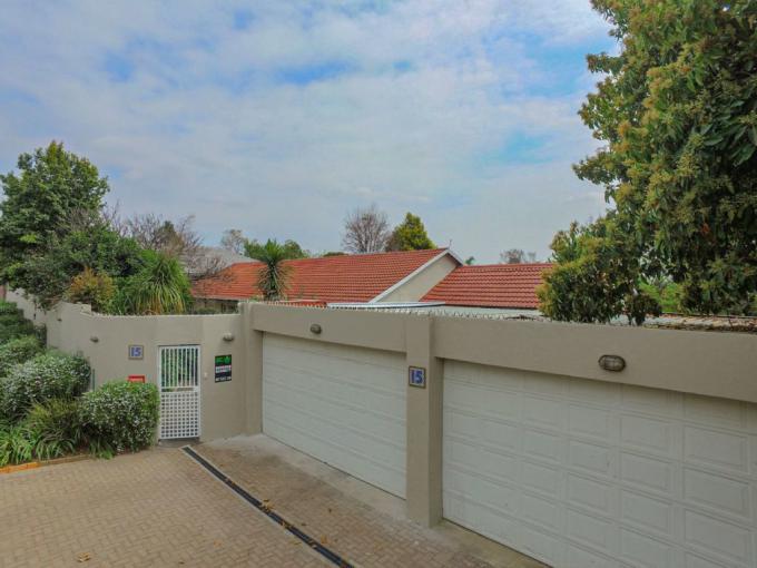 3 Bedroom House for Sale For Sale in Johannesburg North - MR691096