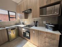  of property in Die Heuwel