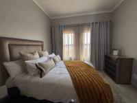  of property in Die Heuwel