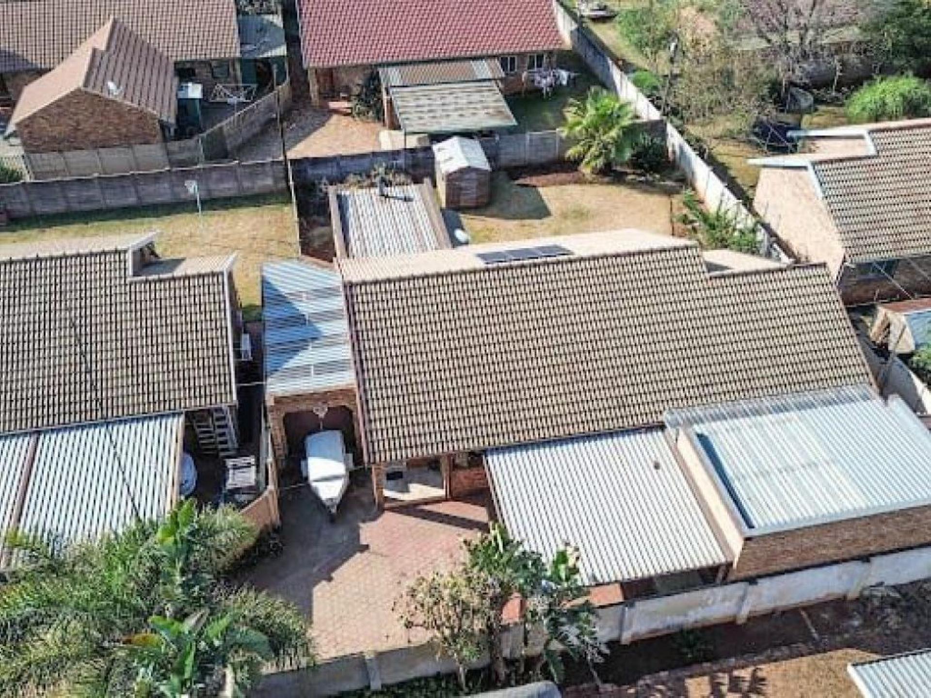  of property in Zwartkop
