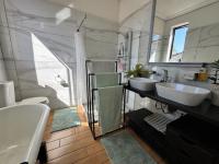  of property in South Kensington