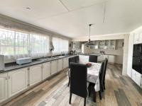  of property in Brackenhurst