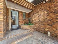  of property in Brackenhurst