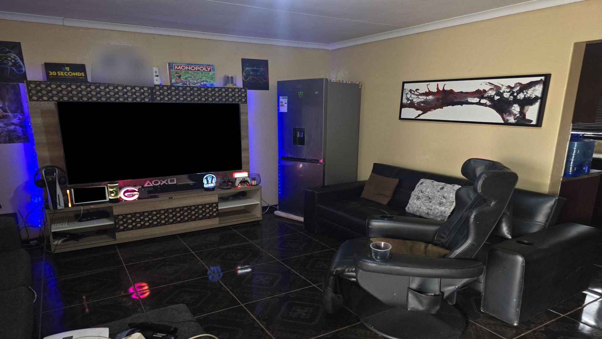 Lounges of property in Mmabatho