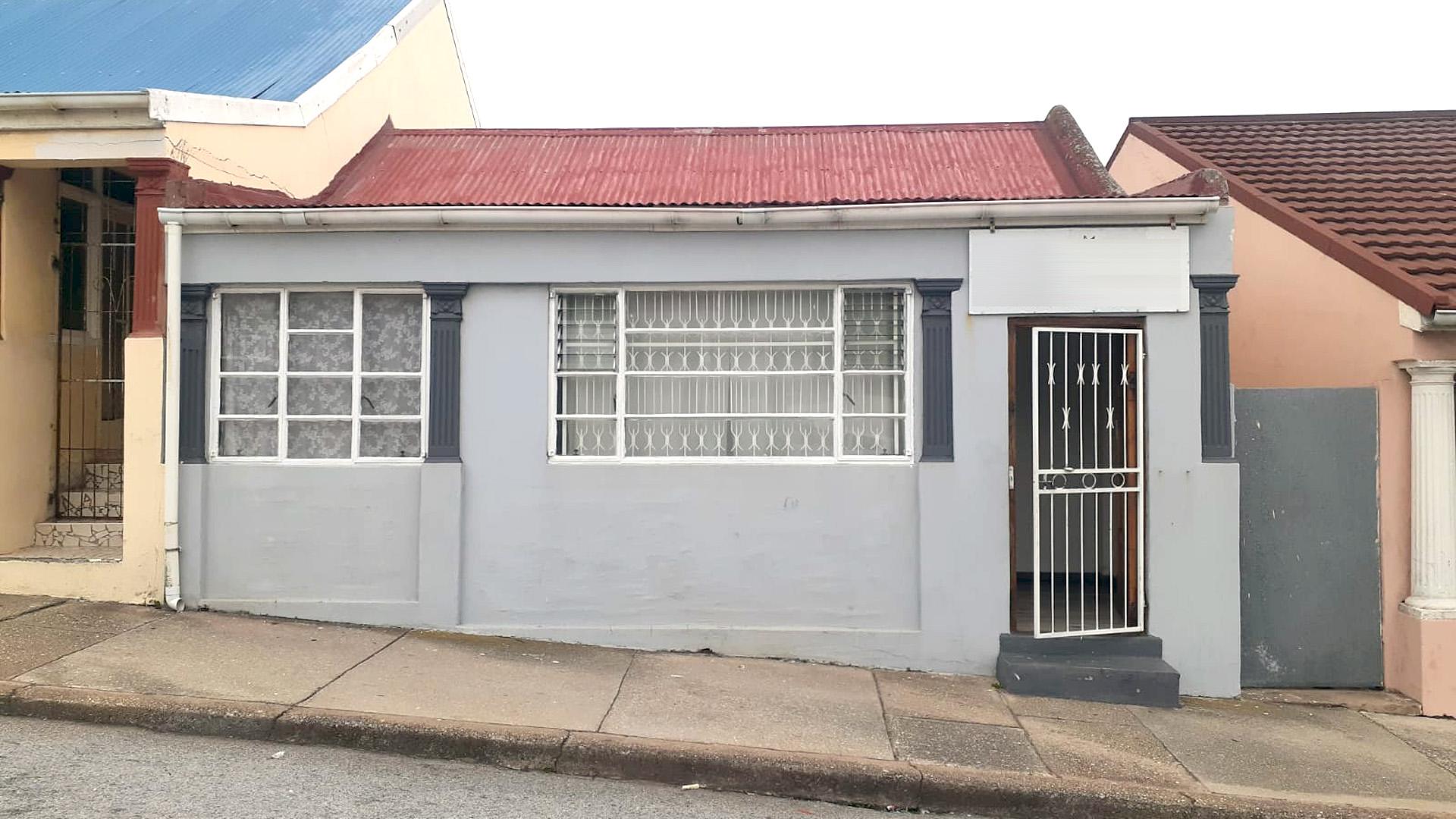 Front View of property in North End